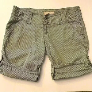 Nori Women's Striped Shorts Size 9